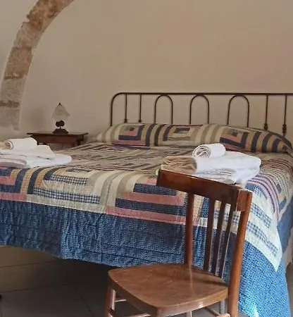 Konukevi Otium Salento Cutrofiano